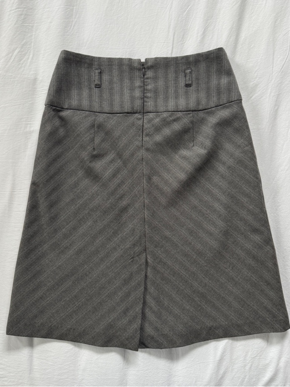 2000s Dynamite Grey and Blue Pinstriped Low Rise Midi Skirt - Picture 7 of 10